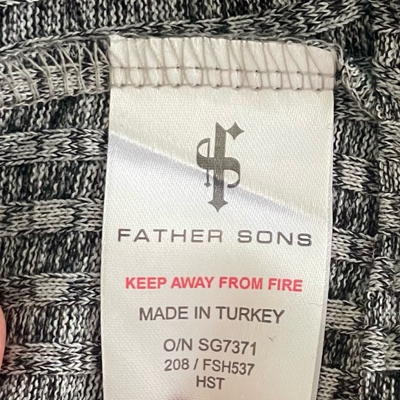 Men’s Sweater - Picture 12 of 12